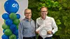 Styreleder og eier, John-Erik Karlsen og konsernsjef Kim Robert Lisø med jubileumsboken som utgis i forbindelse med GKs 60 årsjubileum