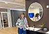 Wenche Sydhagen trekker seg nå tilbake etter 16 år i Geberit. - Jeg er veldig takknemlig for at jeg har fått jobbet i Geberit, og alt det jeg har fått ta del av spennende arbeidsoppgaver. Vi gjorde mange stunt, og e t av høydepunktene var Geberit challenge som vi gjorde i 2011/2012, det skapte mye oppmerksomhet og engasjement i bransjen. – Det er svært verdifullt å få inn en personer med kompletterende kompetanse. Det gir oss en enda bedre bredde i innholdet og styrker kommunikasjonen vår mot ulike målgrupper, sier Katharina Sølvberg,(t.v), som sammen med Solveig Tennes og Hanne Skjermstad, Og Ida Marie Einarsen, utgjør det nye temaet i Geberits markedavdeling.
