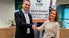 Arild Elverum, daglig leder i Ambita, og Lise Budde, byggesakssjef i Holte, er svært fornøyde med å ha etablert en sømløs kobling mellom HoltePortalen og Infoland (Foto: Ambita).
