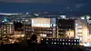 fransk-visit-for-a-se-norges-storste-fasadeintegrert-solcellepanel-3