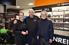 Butikkleder Elisabeth Haugen Rønning og butikkoordinator Per Korneliussen gleder seg over butikkåpningen på Lillehammer. Både ansatte og kunder er imponert over hvor fint det er blitt. Sammen med adm.direktør Kåre Malo i Heidenreich stod de for den offisielle åpningen av den nye butikken i Industrigata 50 på Lillehammer.
