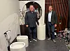 Lars-Henrik Andresen og Daniele Totonelli, Export manager, Ceramica Cielo Mark Zetterbäck, salgsdirektør for Vest-Europa i Kaldewei, og Lars-Henrik Andresen i Oslo VVS Senter.