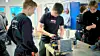 Elever ved Ås videregående skole i arbeid. Foto: NewPro.